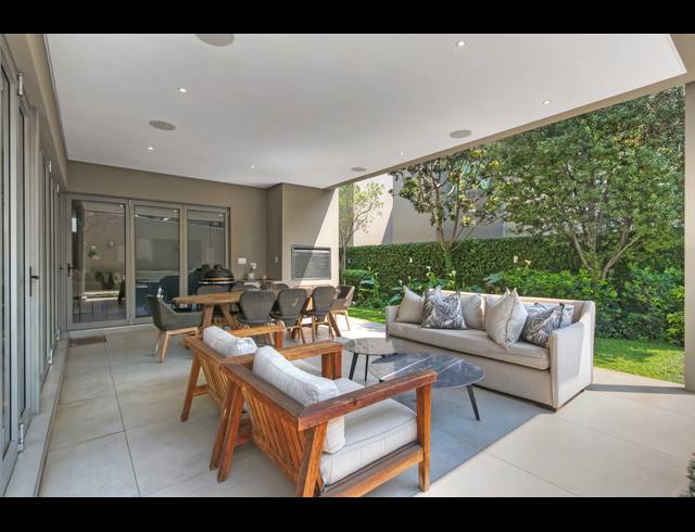 5 BEDROOM CLUSTER FOR SALE IN MORNINGSIDE